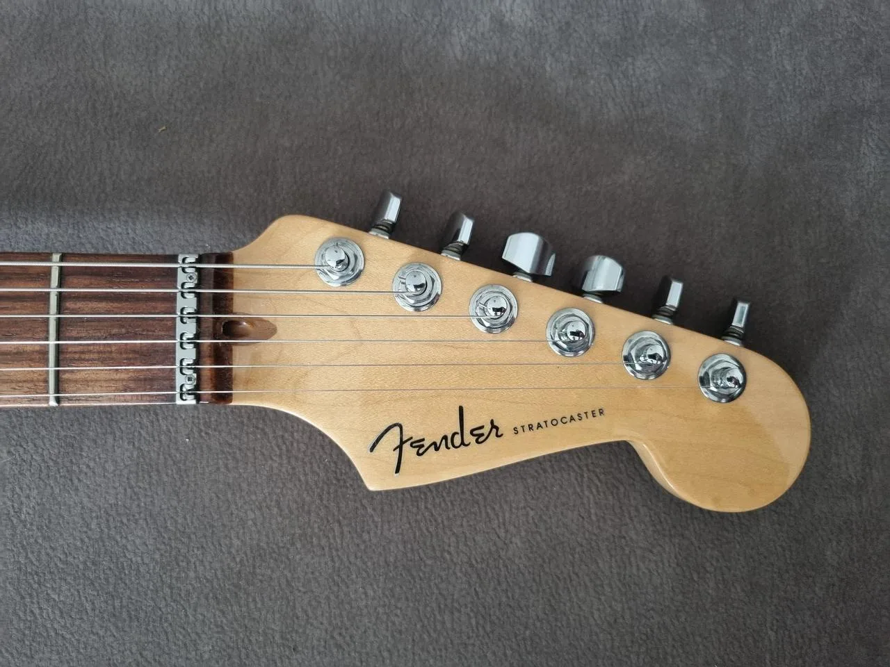 Fender American Deluxe Stratocaster