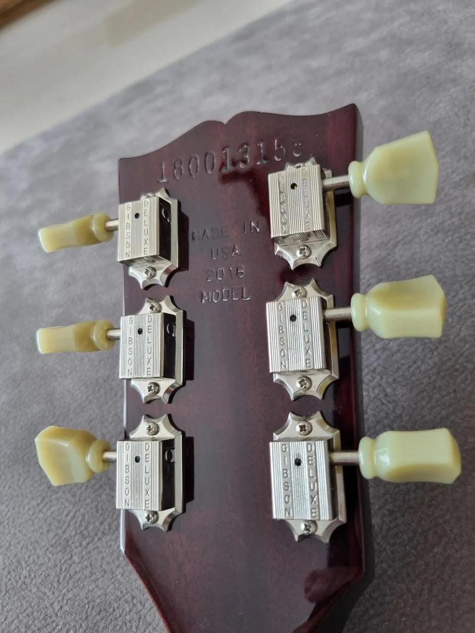 Gibson Les Paul Traditional + Seymour Duncan Slash