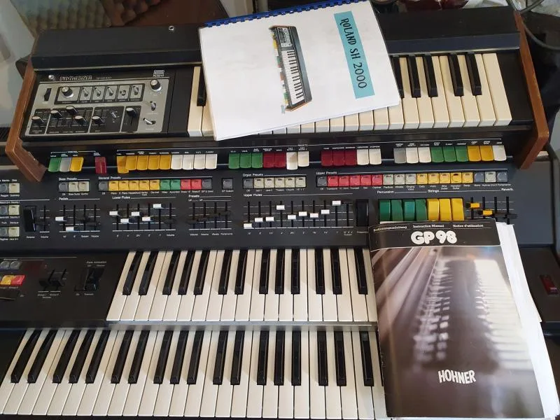 Starý SH2000 a Hohner GP98