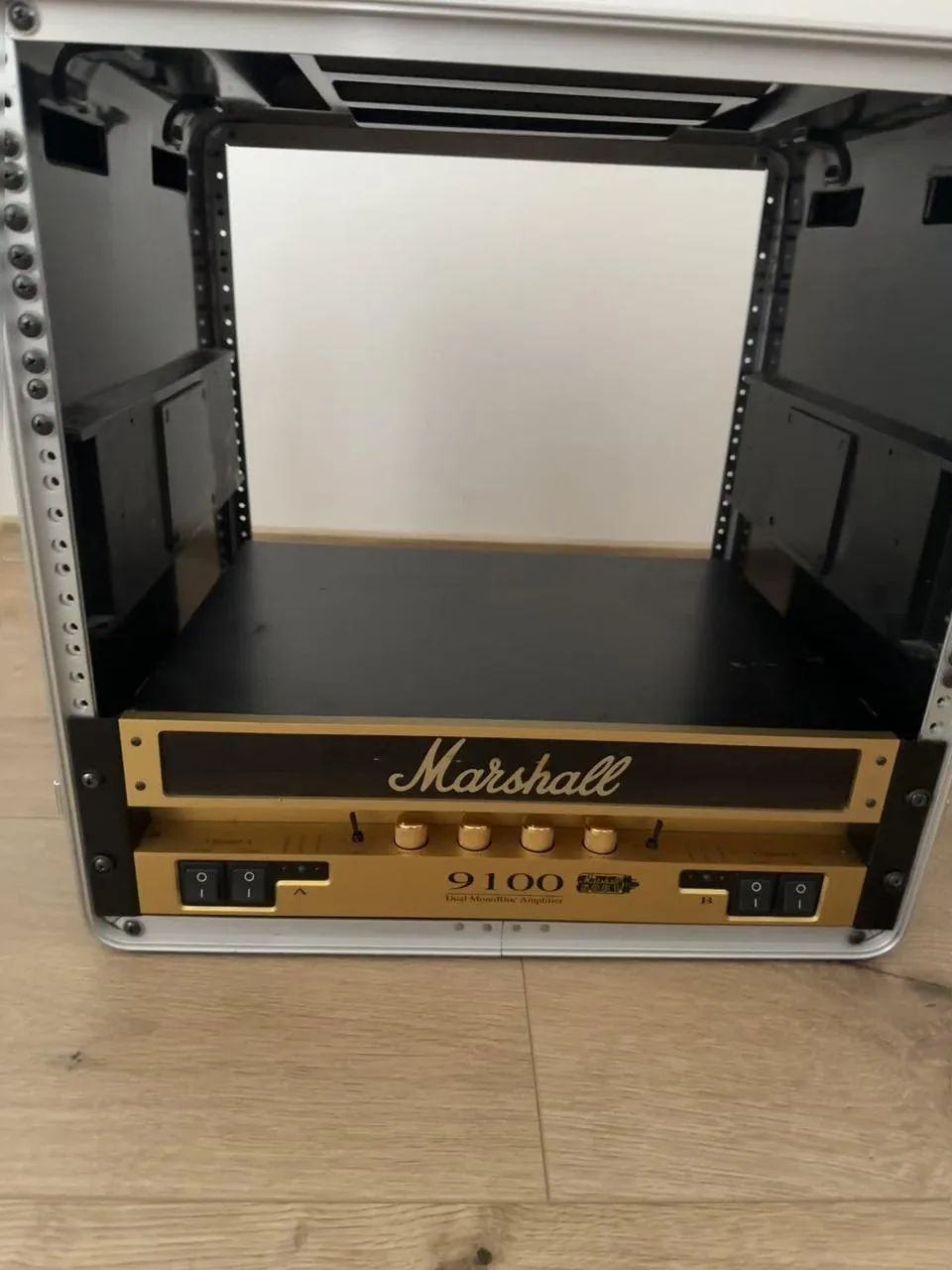 Prodám Marshall 9100