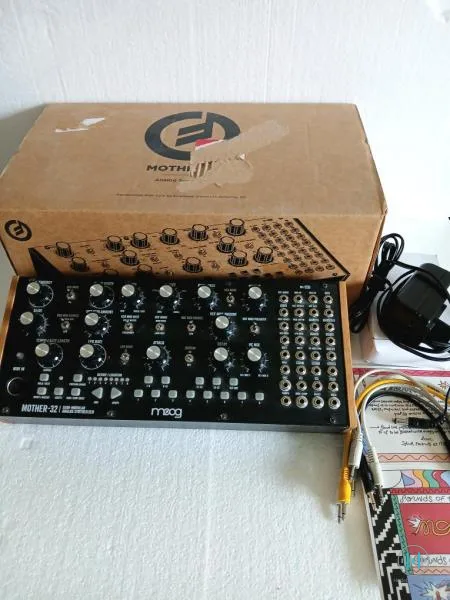 MOOG MOTHER32