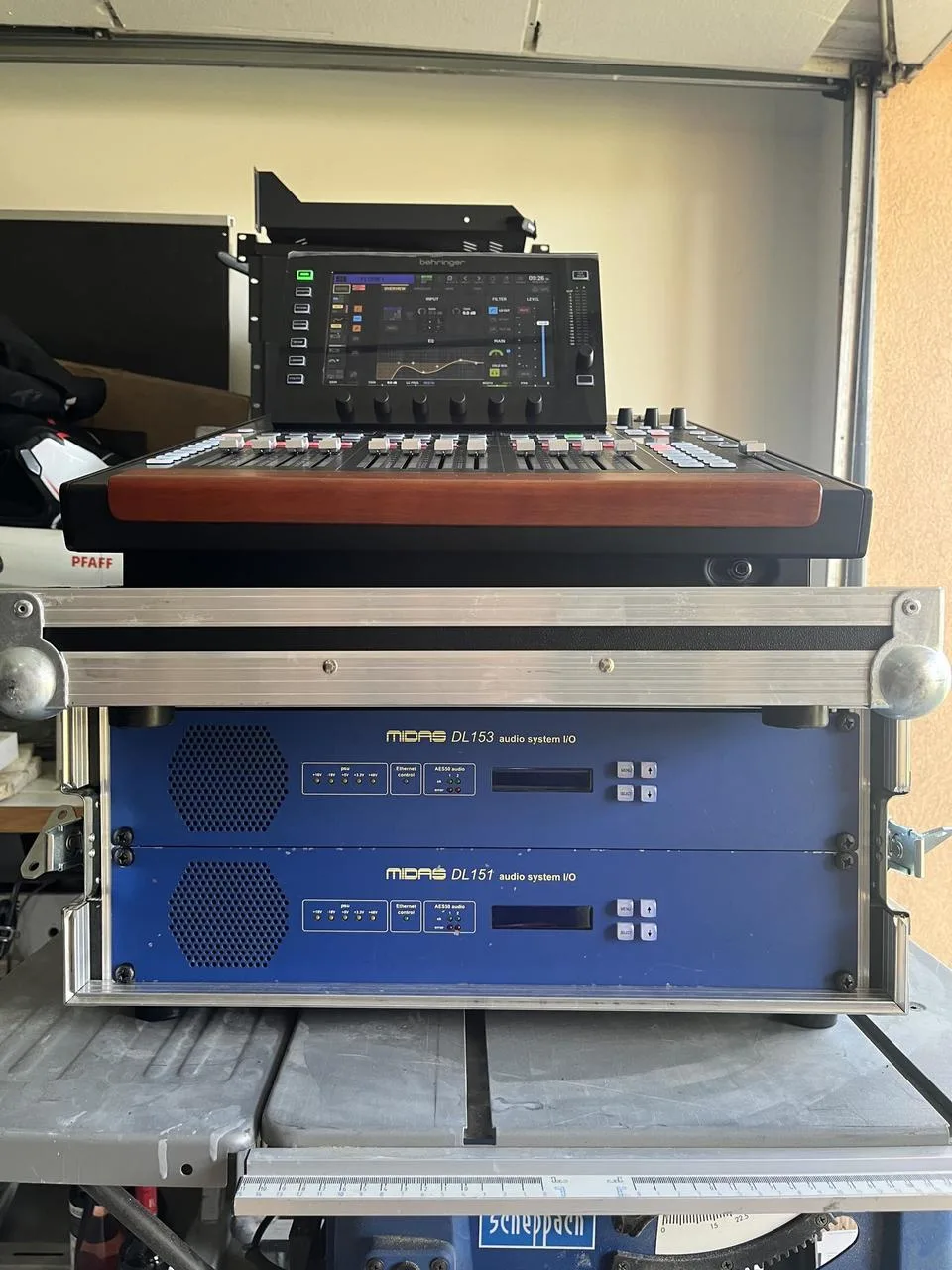 Behringer wing + stageboxy