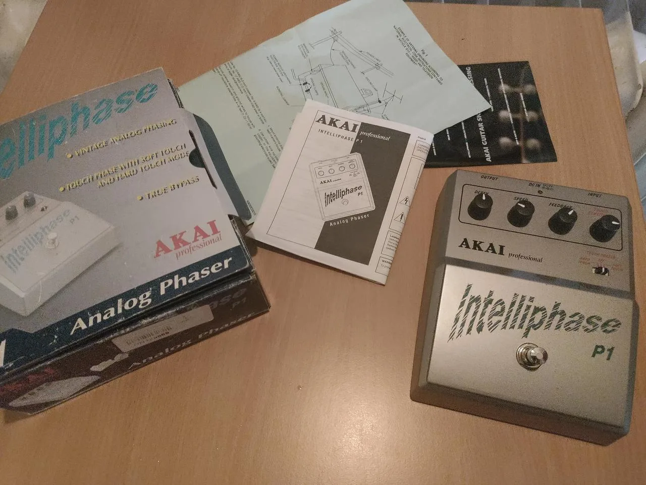 Akai Intelliphase P1