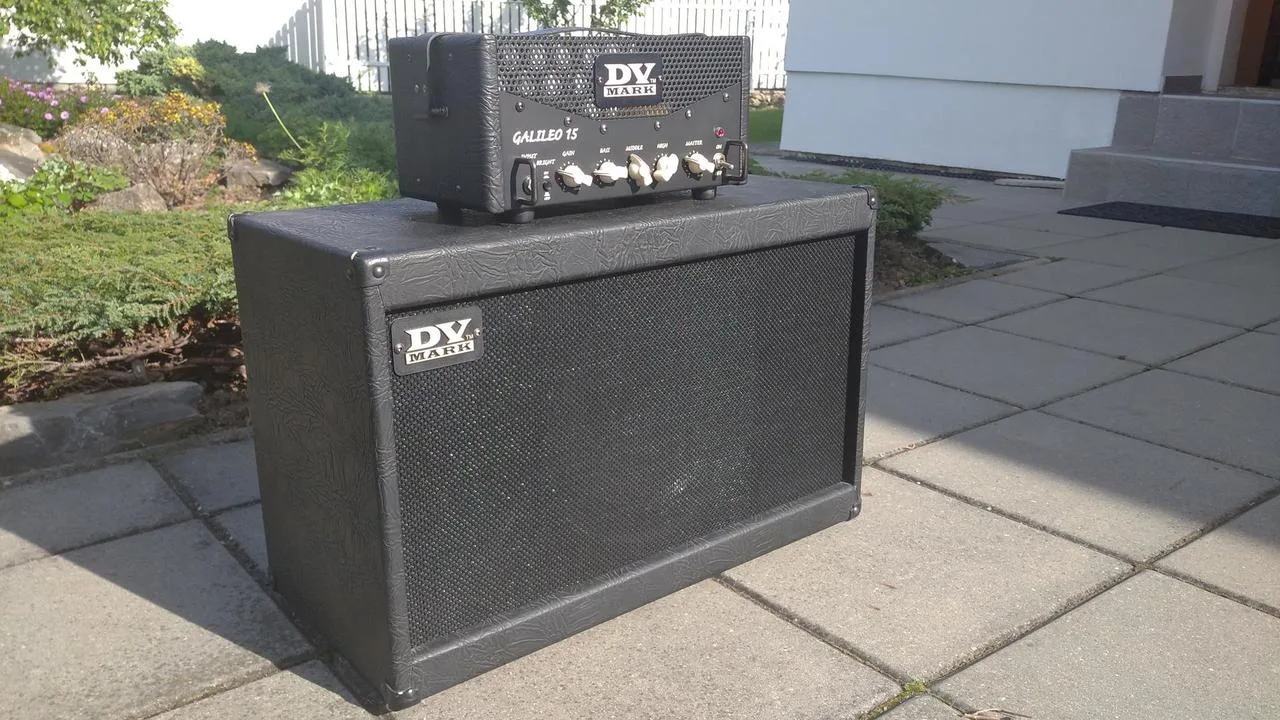DV MARK