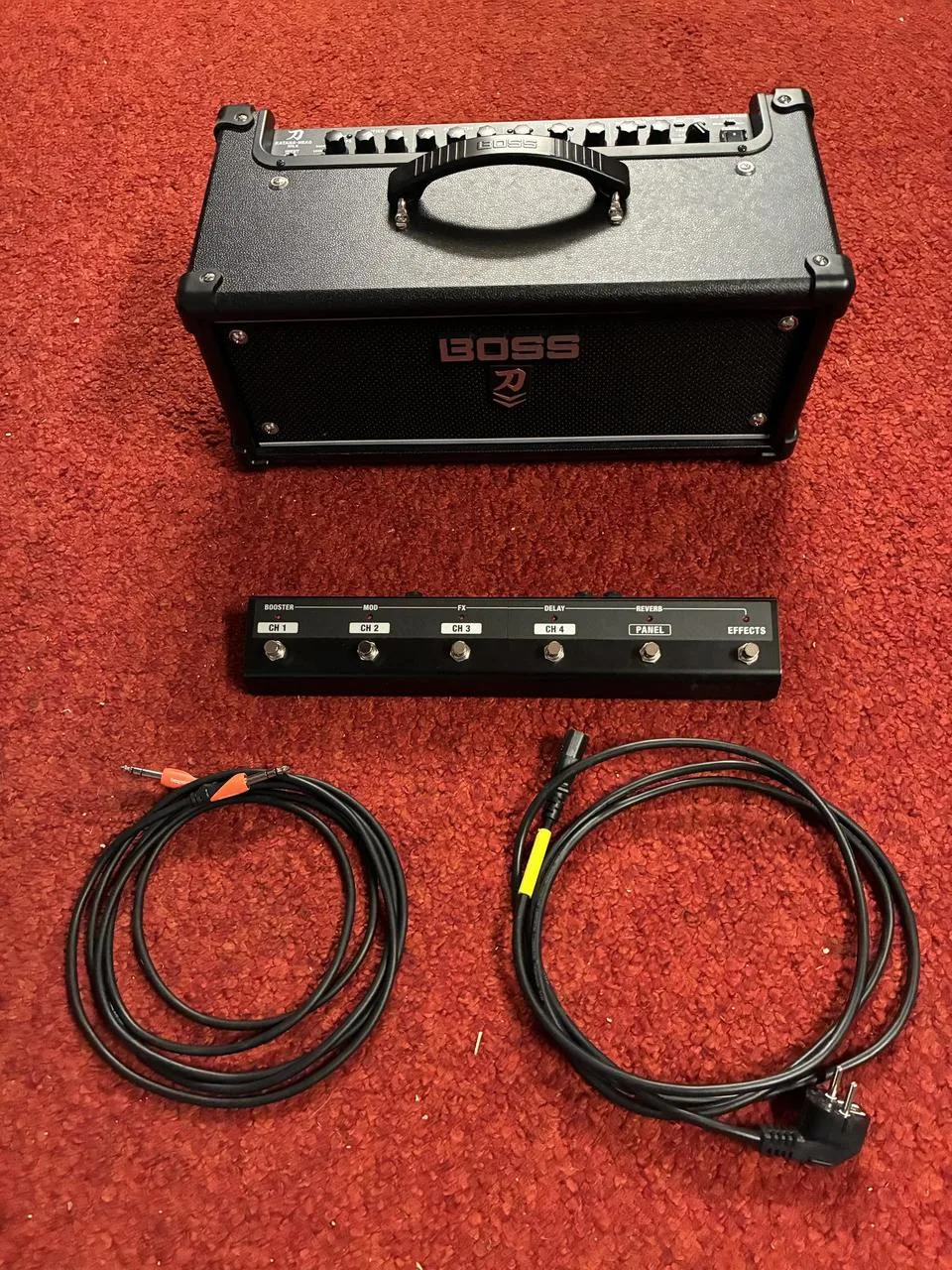 Boss Katana MKII + Footswitch Boss GA-FC