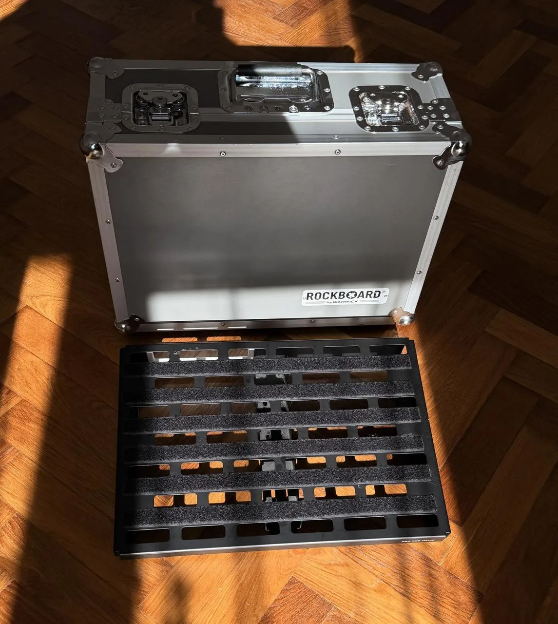 Pedalboard Rockboard Quad 4.1 with Flightcase