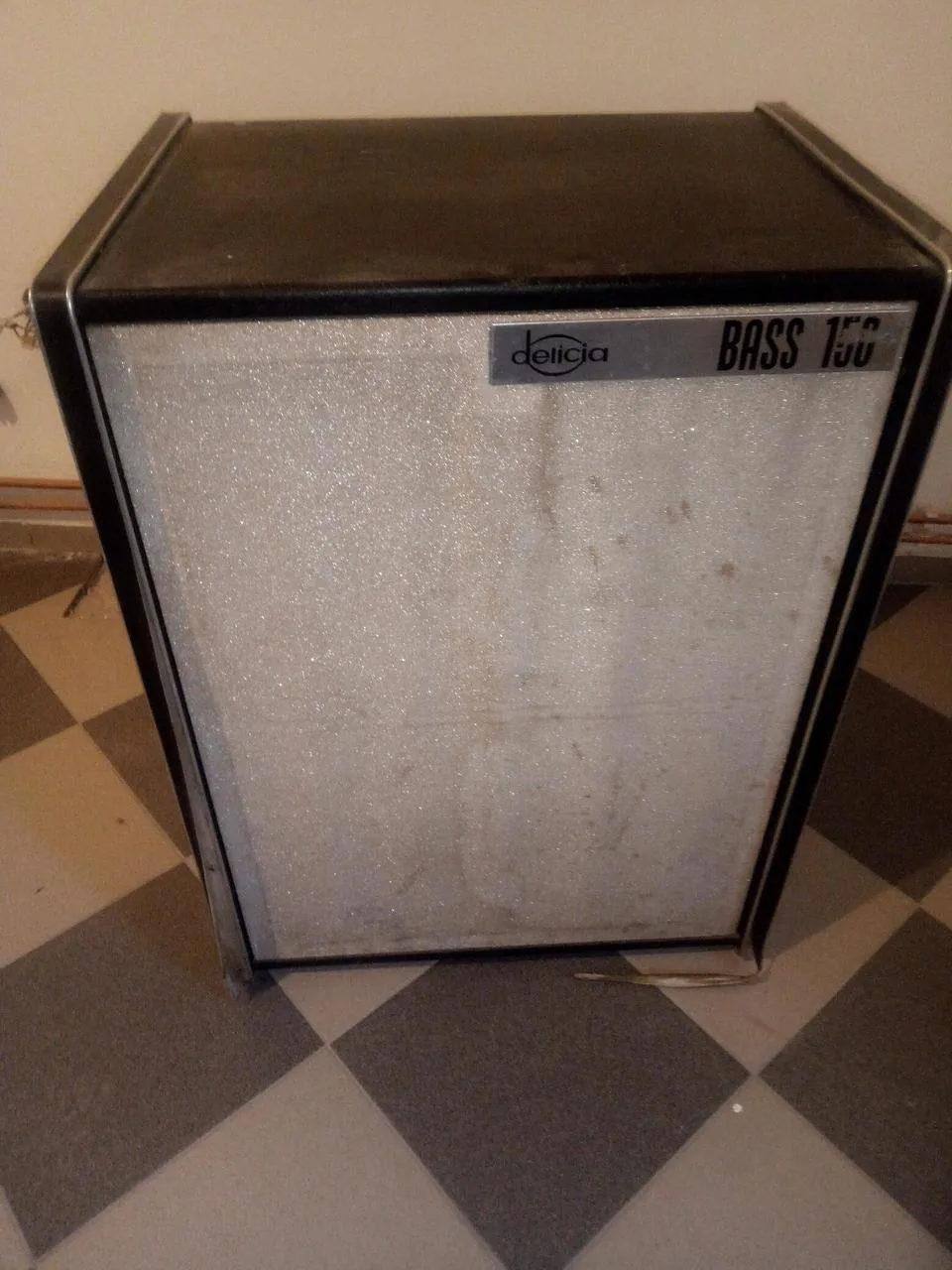 Delicia Bass 150