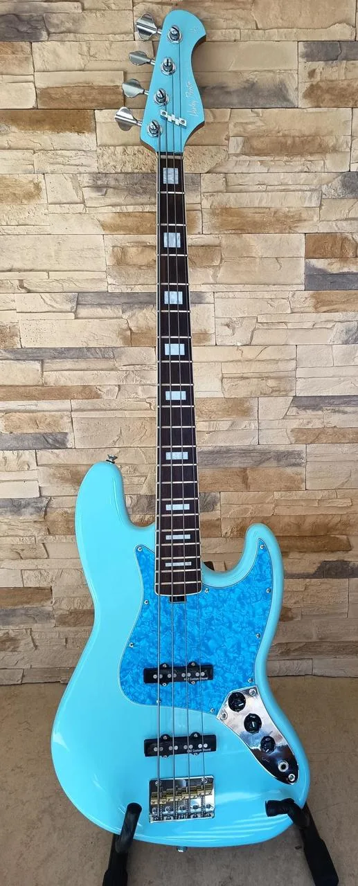 Harley Benton Deluxe Series MV-4JB DB + GigBag