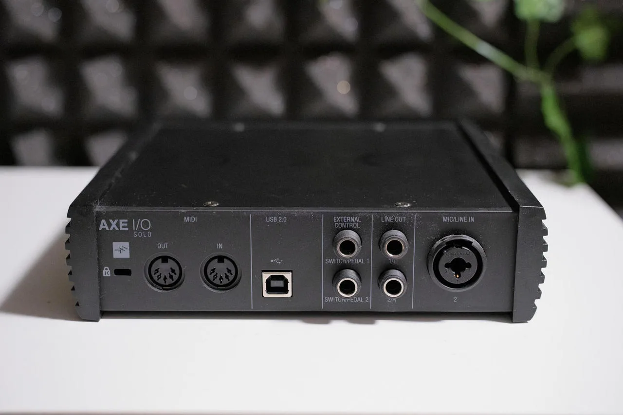 USB zvuková karta IK Multimedia AXE I/O SOLO