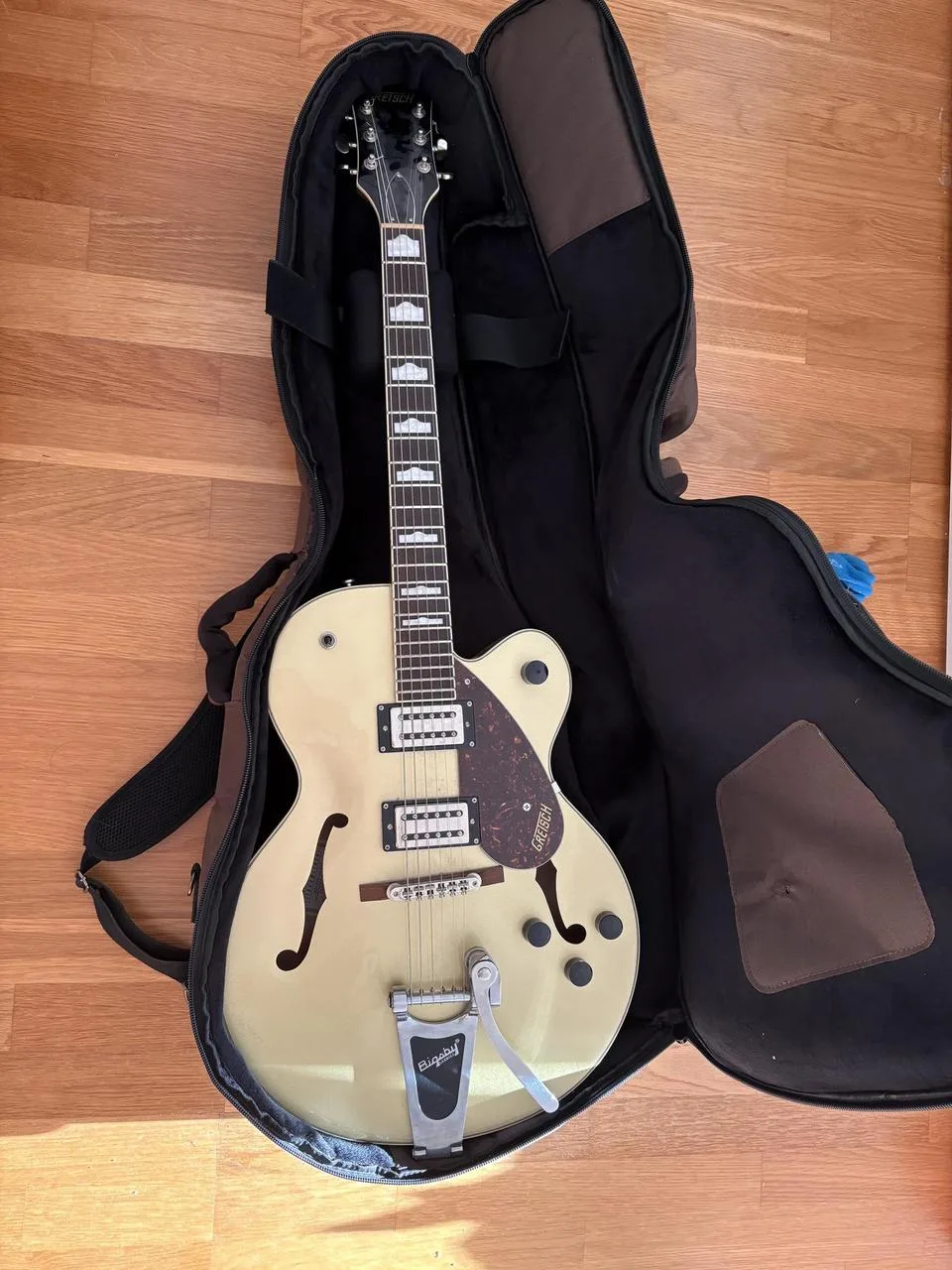 Gretsch G2420T Streamliner