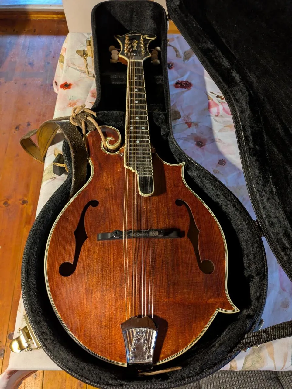 Mandolína Richwood RMF-220-WN
