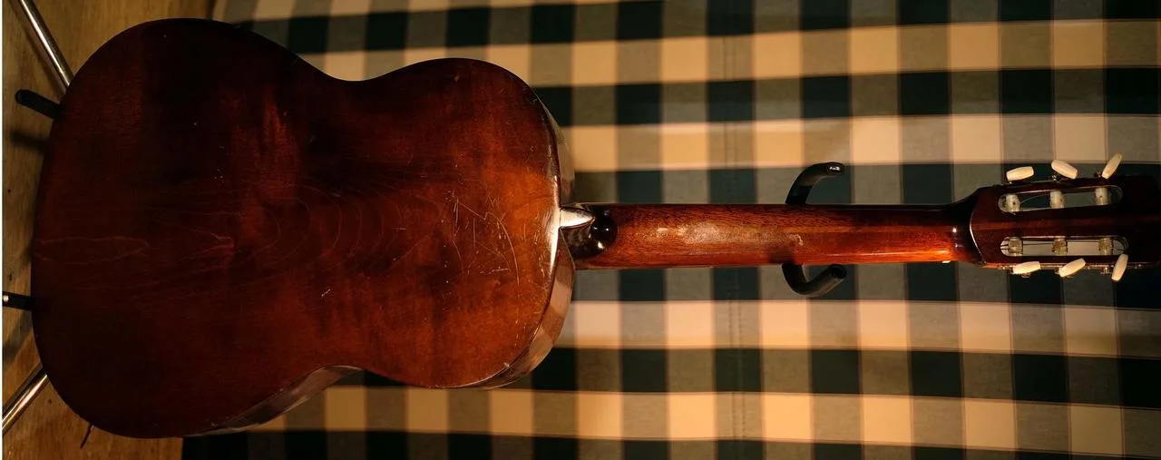 Otto SCHNEIDER - Classic Guitar