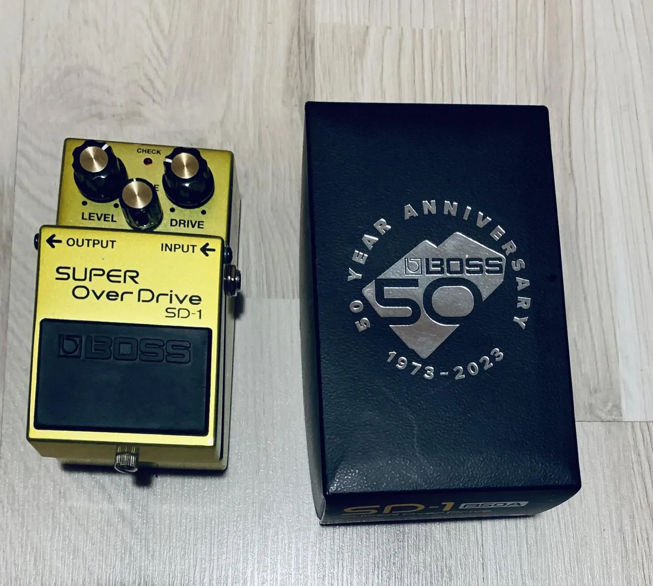 Boss SD1