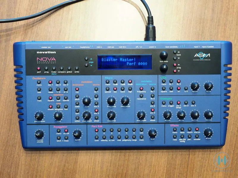 Novation Nova Desktop - PREDÁM