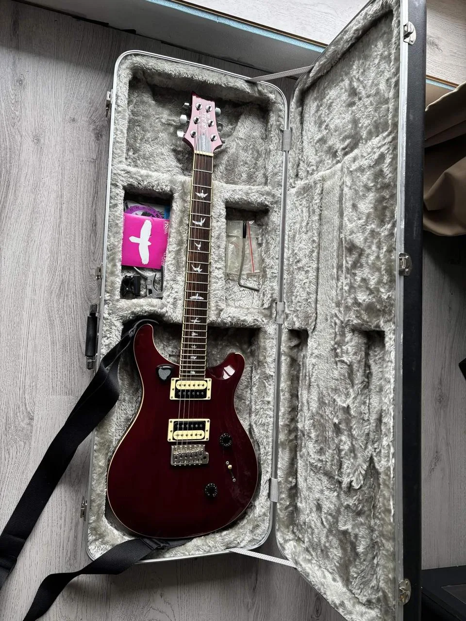 PRS SE Standard 24+Boss Katana 100 2+Footswitch Boss GA-F