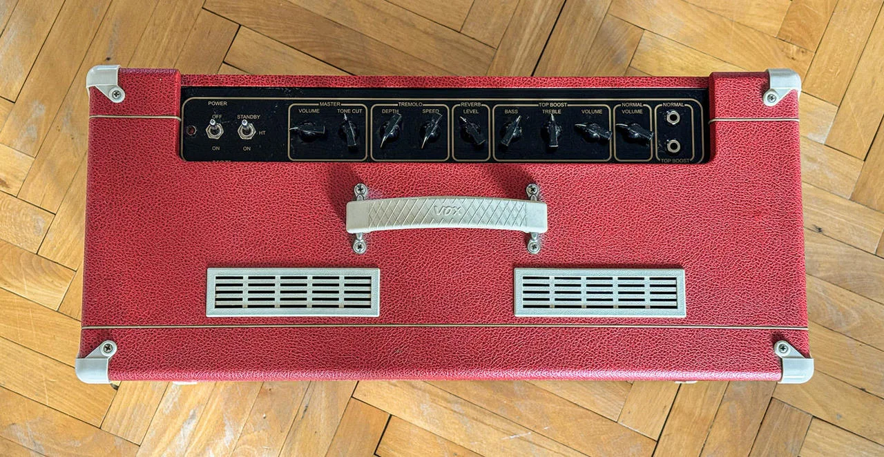 Vox AC15C1 RED LIMITED EDITION