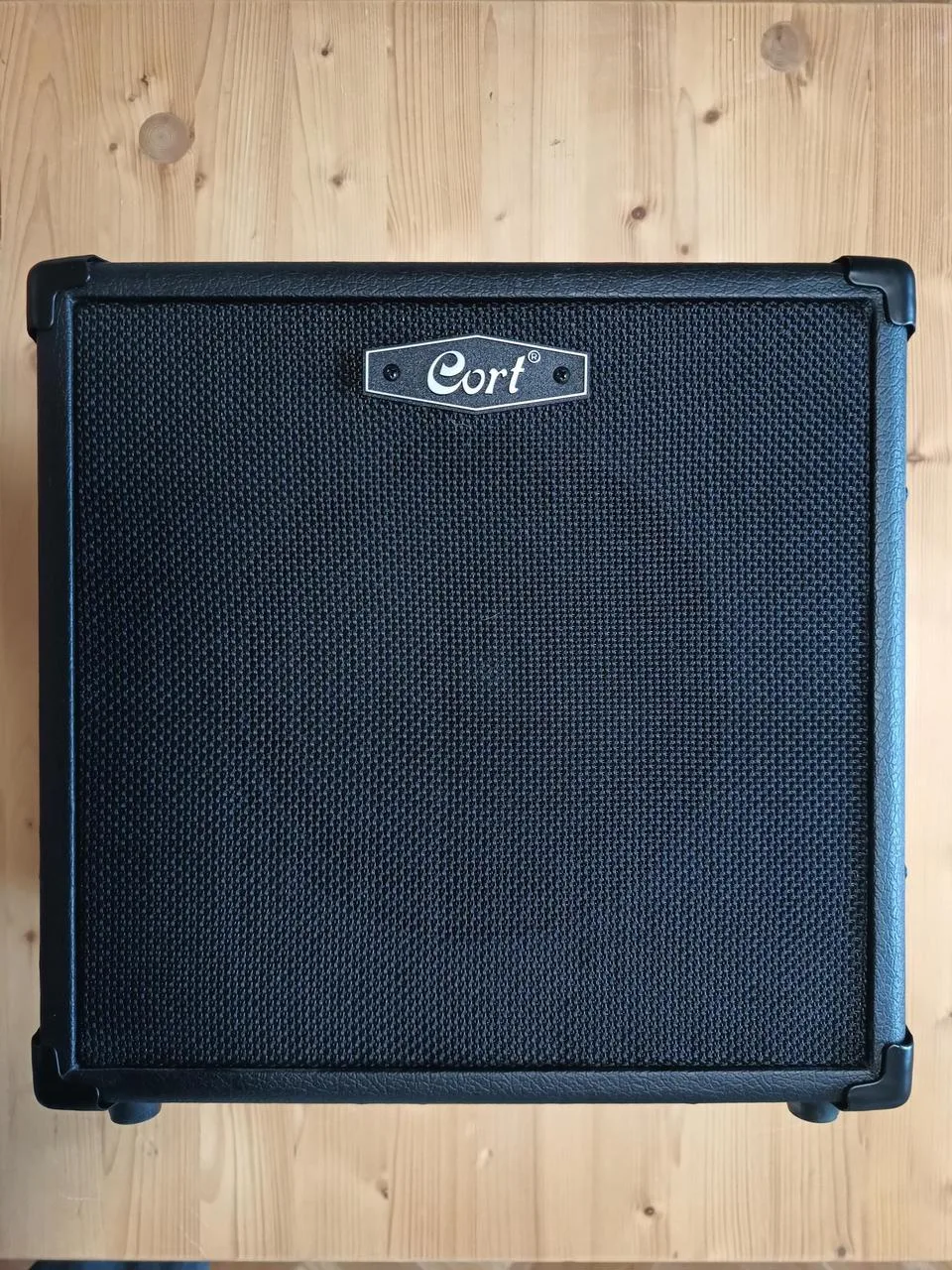 Cort CM20B