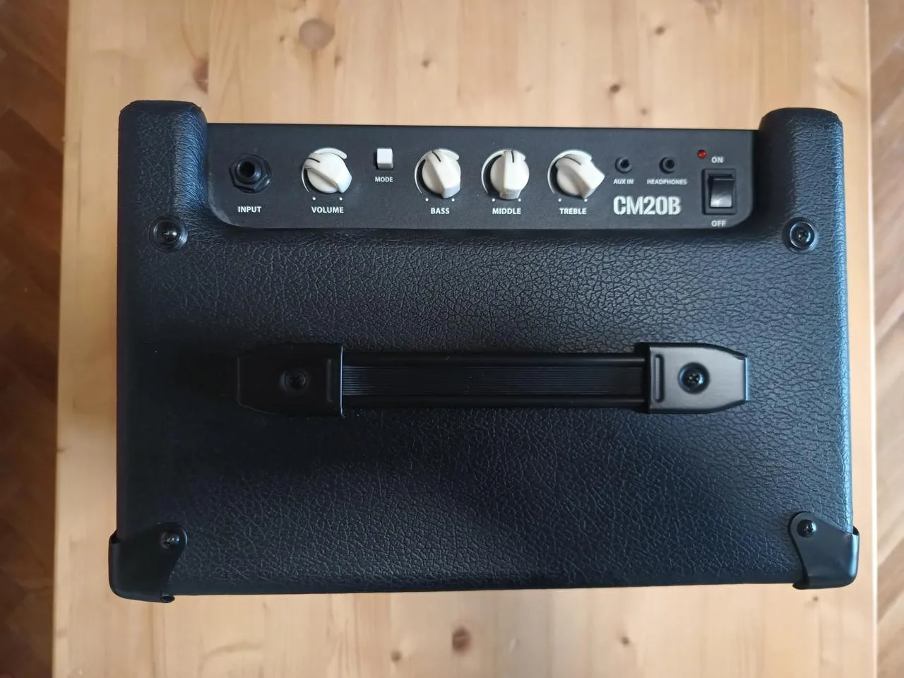 Cort CM20B