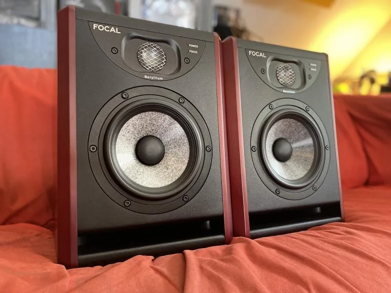Focal Solo6 ST - zvuk výjimečných Twin6 za polovic a do menších prostor