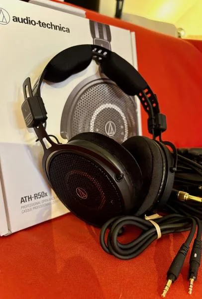 Audio-technica ATH-R50x - velmi šikovná, dostupná a pracovně spolehlivá