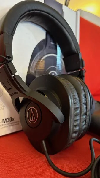 Audio-technica ATH-M30x - levnější bráškové M50x