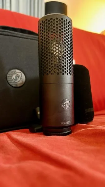 Shure KSM32C - sytý, dlouhý, sametově milý