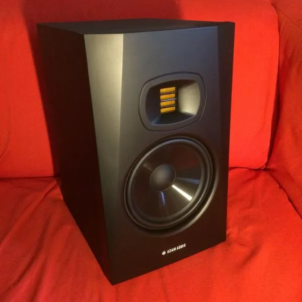 Adam T7V - nejprodávanější model, pro elektroniku ráj