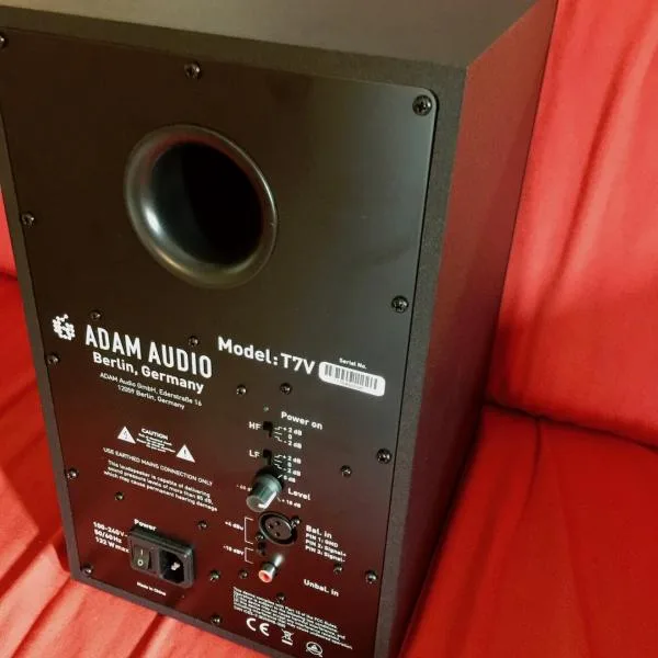 Adam T7V - nejprodávanější model, pro elektroniku ráj