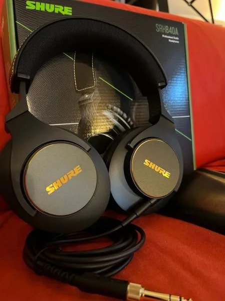 Shure SRH840A - věrný partner pro natáčení i mix