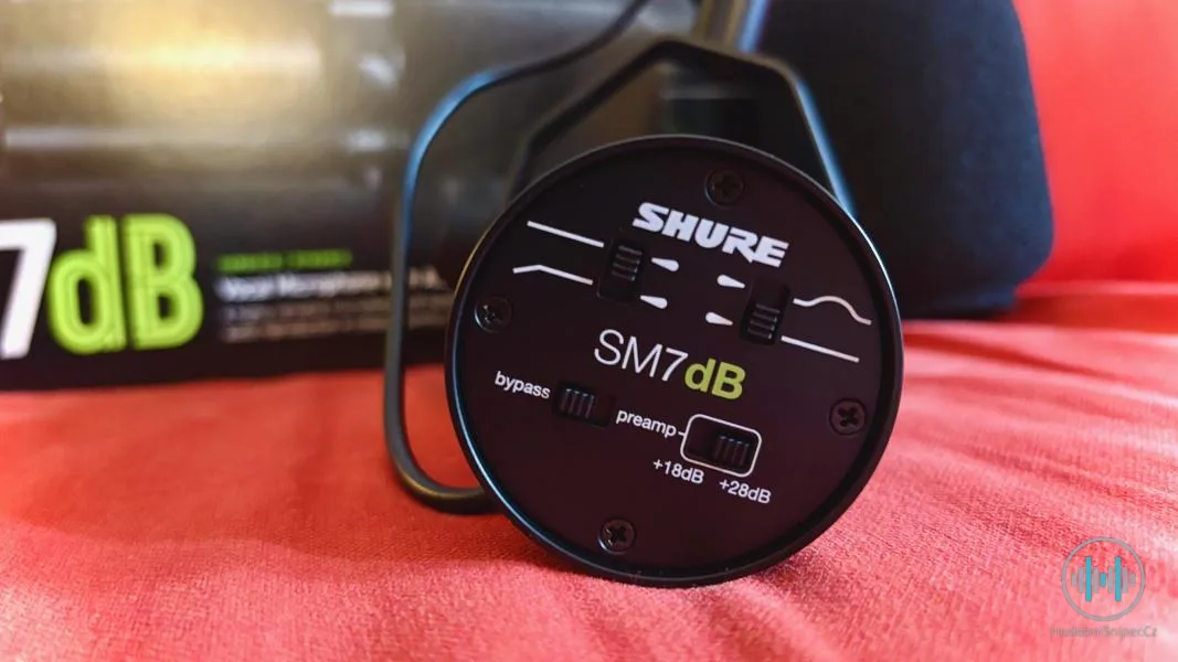 Shure SM7dB - Slavný intimní příjemňák včetně zesílení