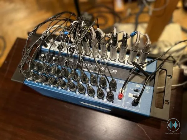 Soundcraft Ui24r
