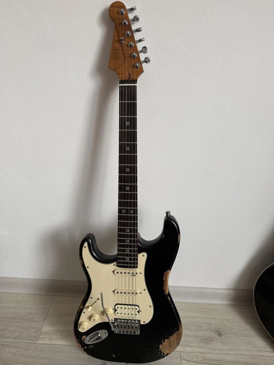 HENRY’S LH SNAKE II AGED ST-1L MAMBA
