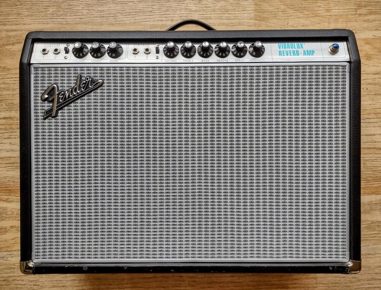 Fender 68 Custom Vibrolux Reverb