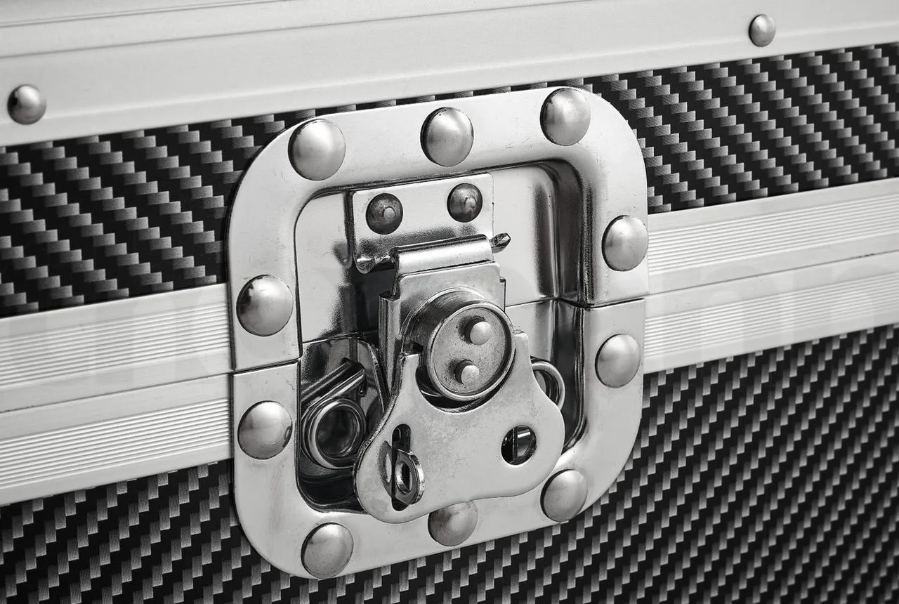 Kufr na techniku: UDG Pick Foam Carbon Flightcase M