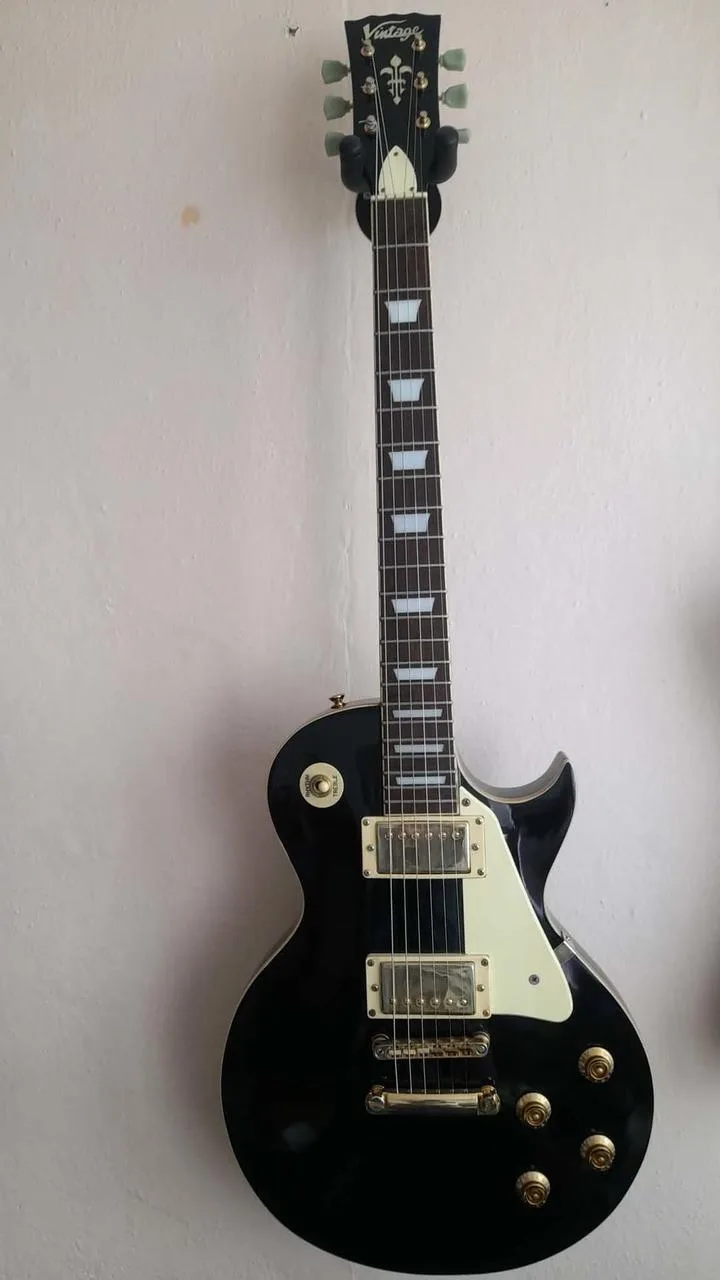 VINTAGE V100 BLK