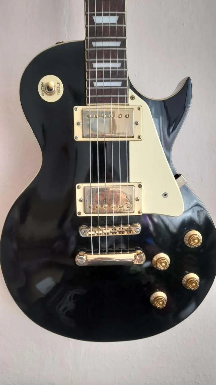 VINTAGE V100 BLK