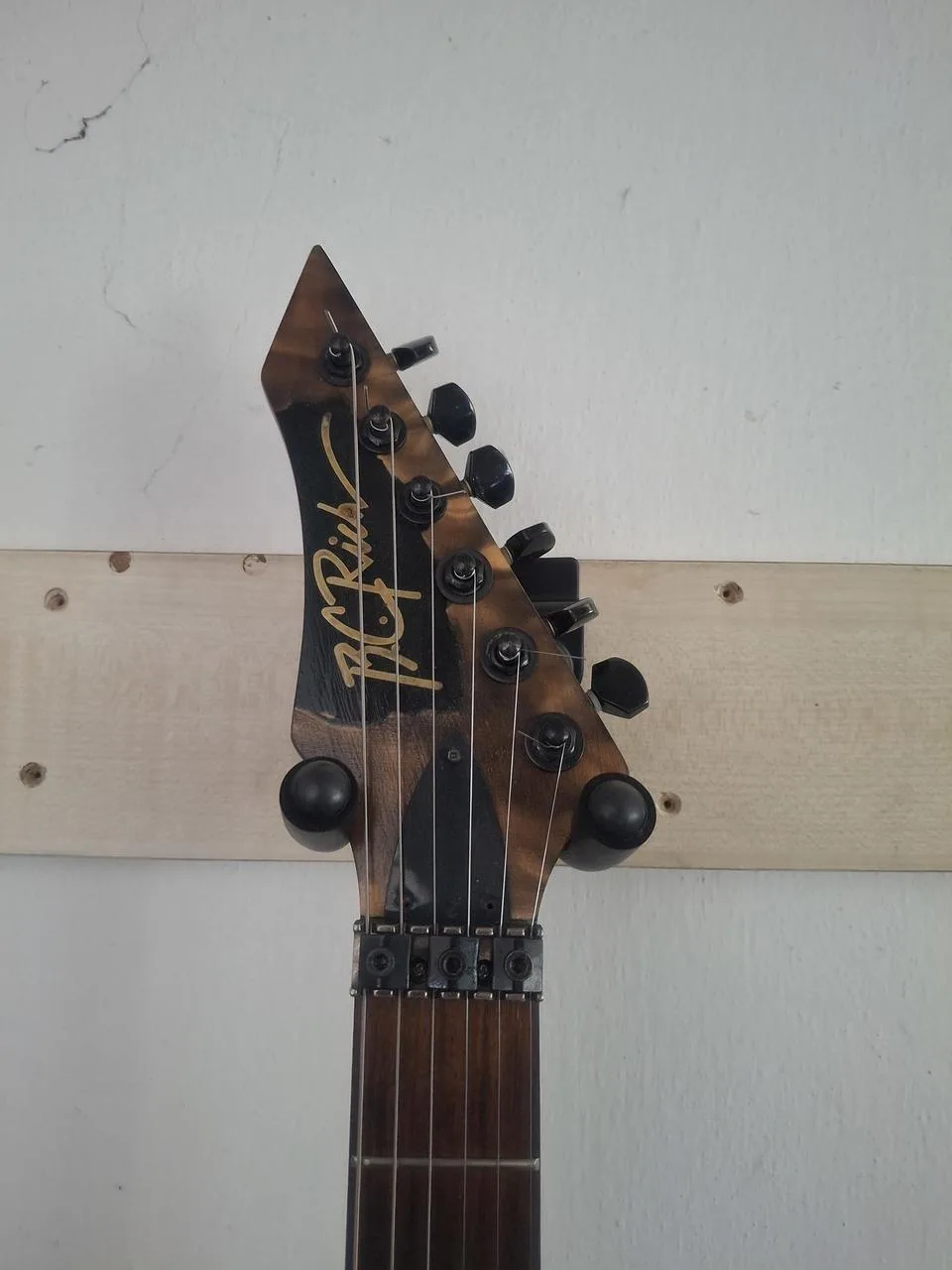 B.C. Rich Warlock