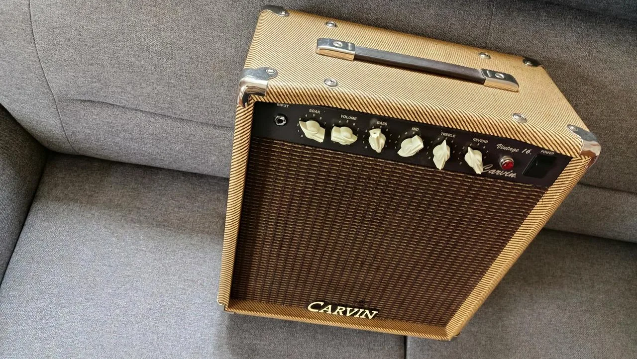 Kombo Carvin Vintage 16