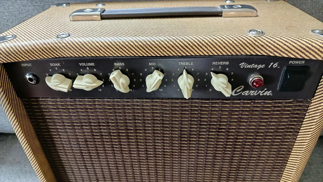 Kombo Carvin Vintage 16