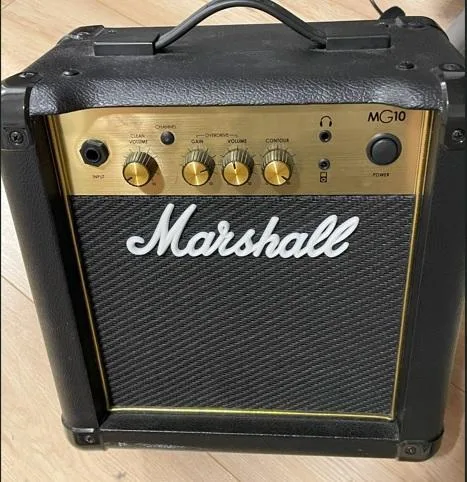 Guitar Amplifier Marshall MG10G - Transistor ( w/ Warranty )