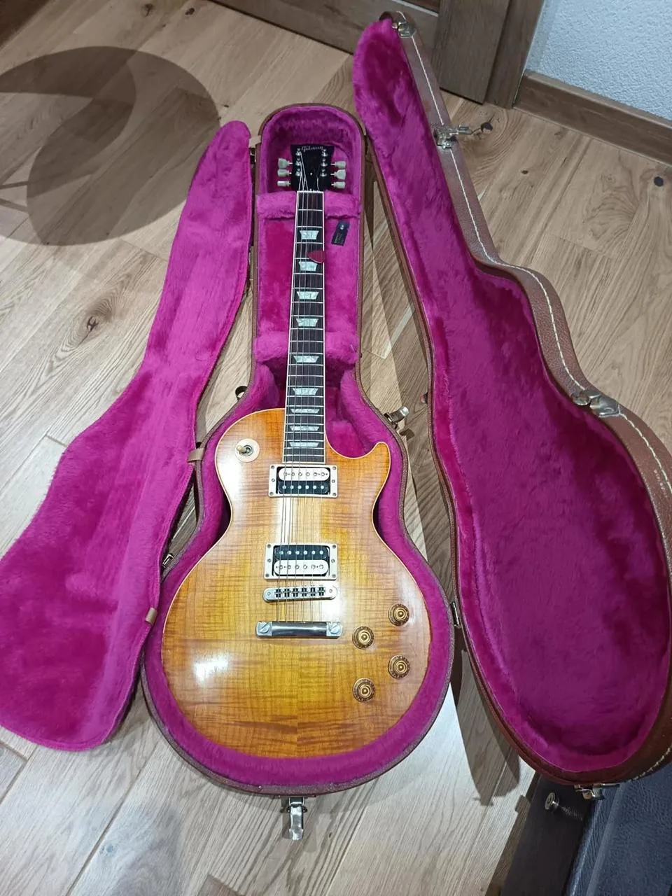 2005 Les Paul Standard Faded – Tobacco Burst