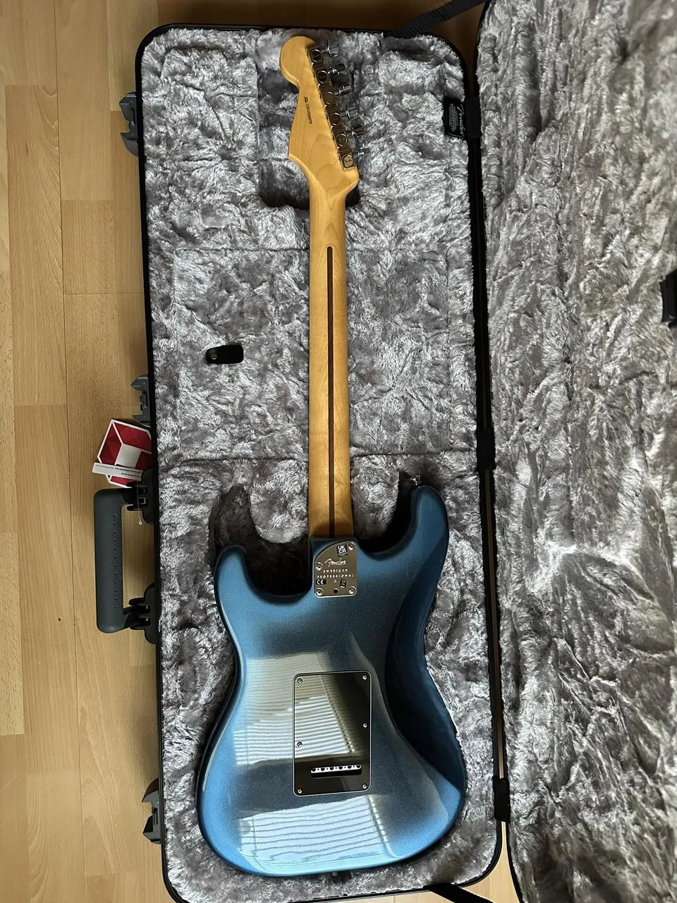 Fender American Professional II Dark Night