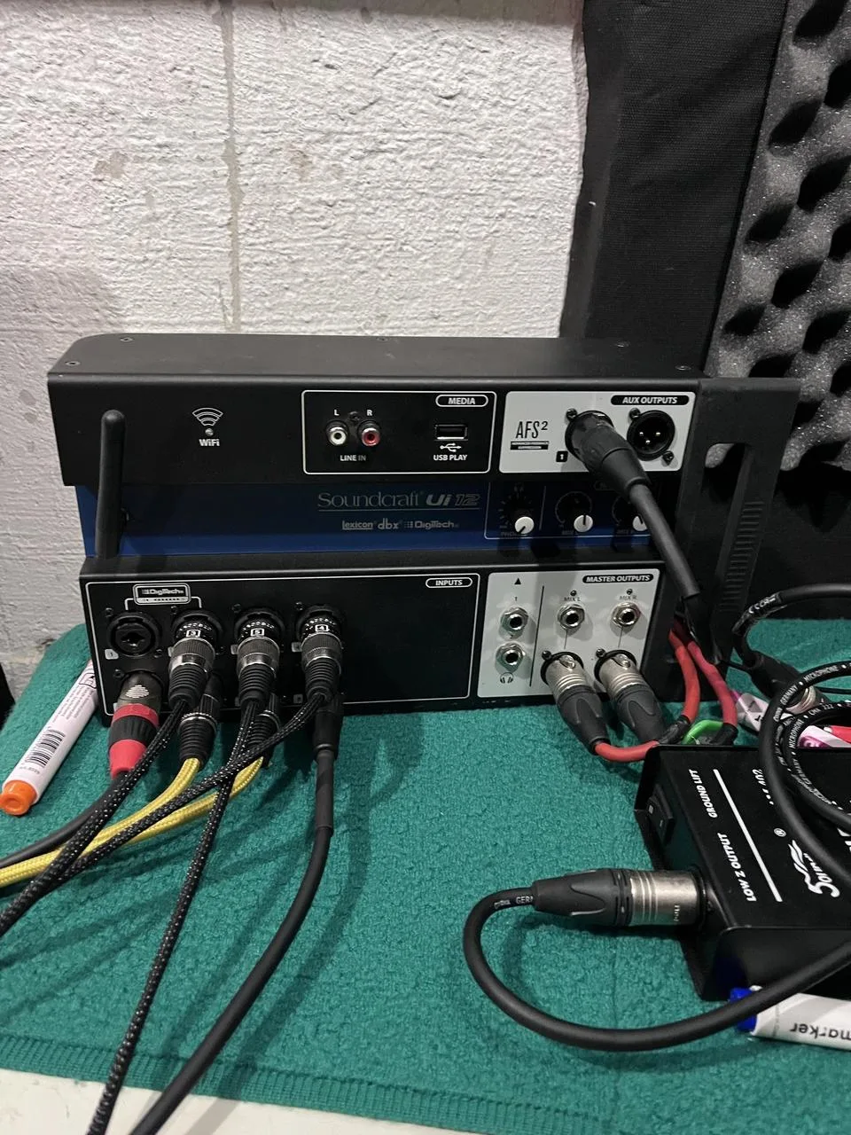 Soundcraft Ui12 Digitální mixpult