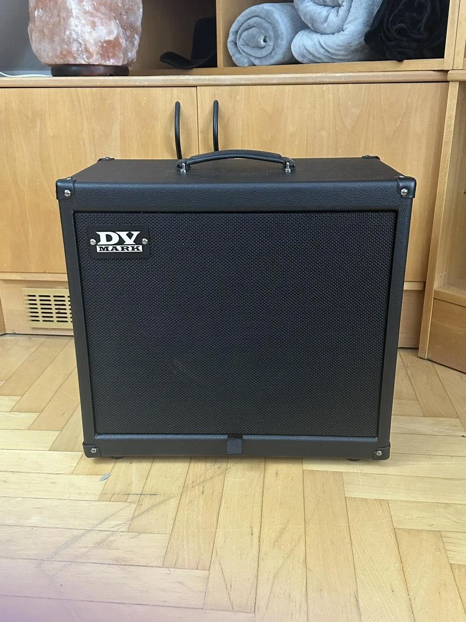 DV Mark Neoclassic cab 112 - reprobox pro kytarový zesilovač