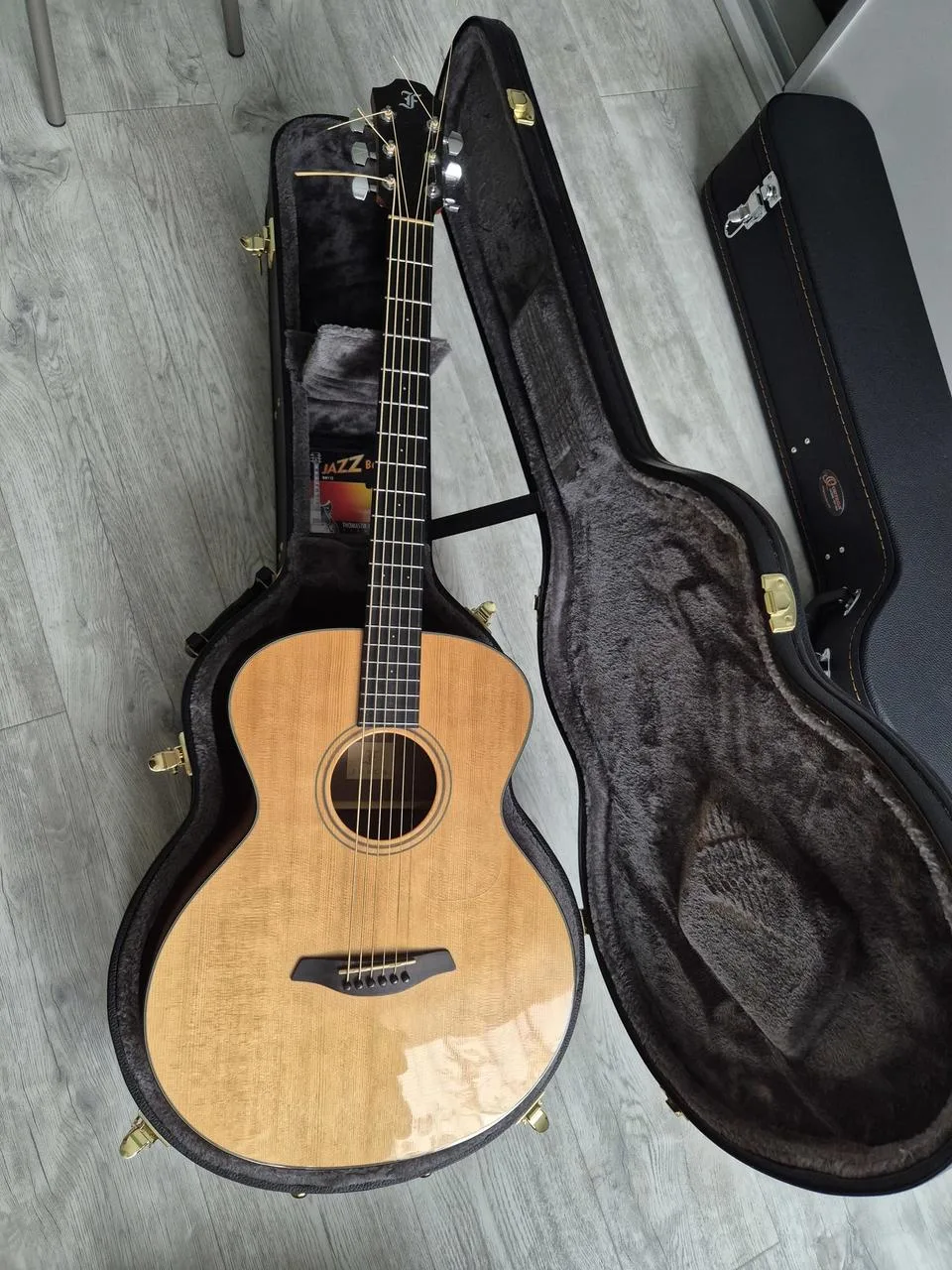 Furch baritone