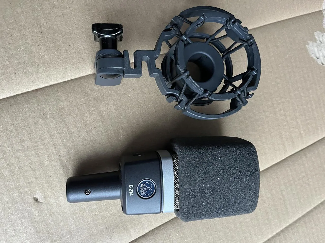 mikrofon AKG C214