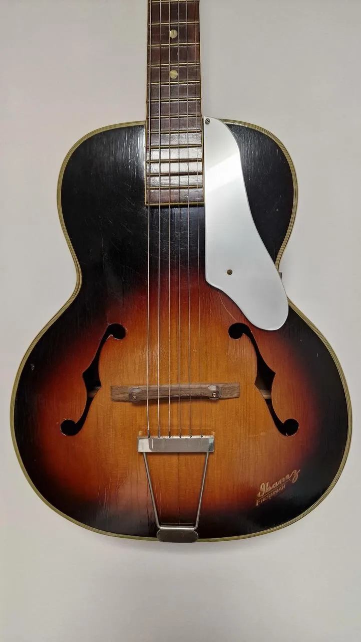 Ibanez Freshman Salvador kolem roku 1950