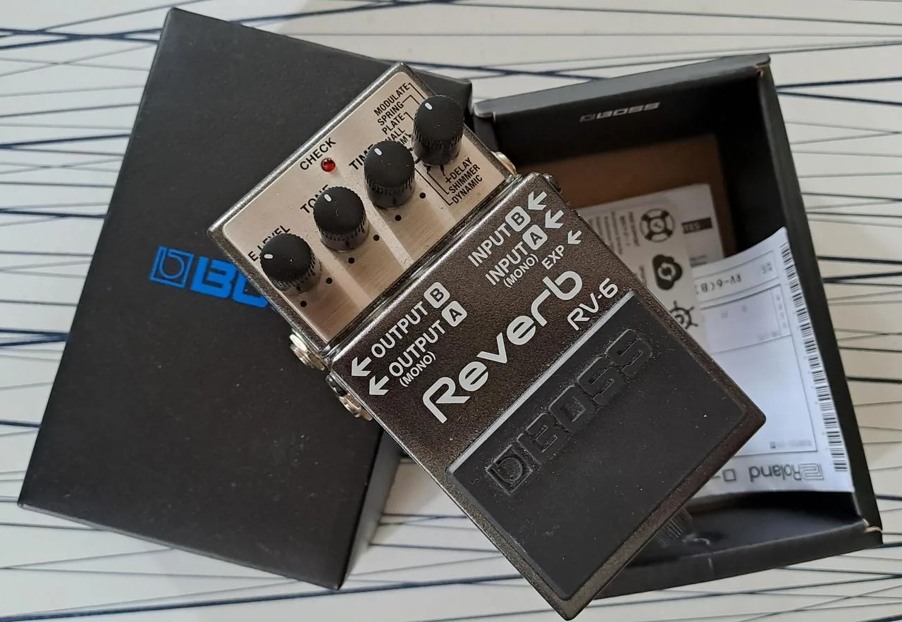 Boss Reverb RV-6