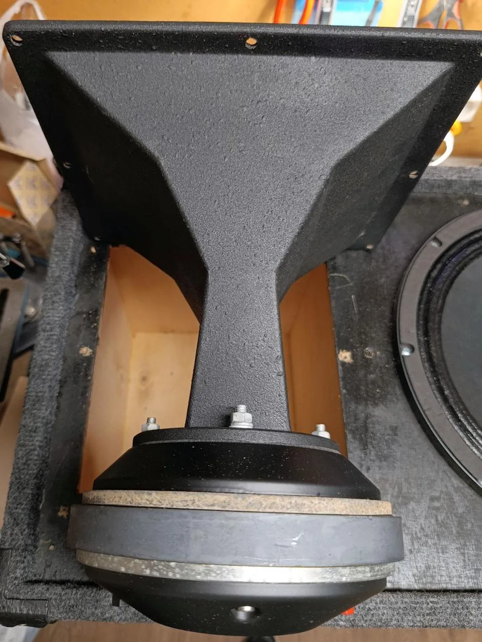 Pasivní reproboxy 2x12" B&C 12NDL76 + 2" driver B&C DE750TN