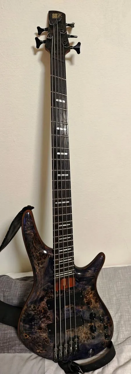 Ibanez 5 lano